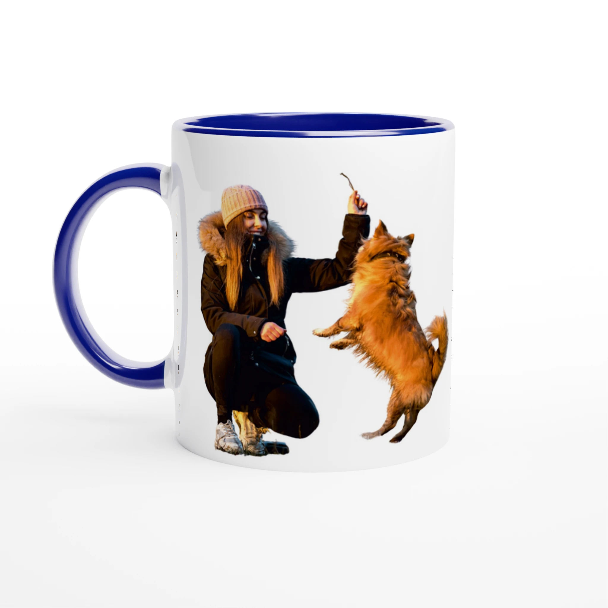 Taza azul personalizada perro jugando
